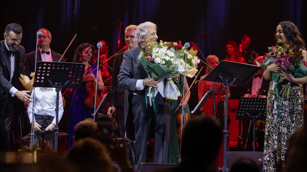 Placido Domingo sings “Granada“ in Romania 2024