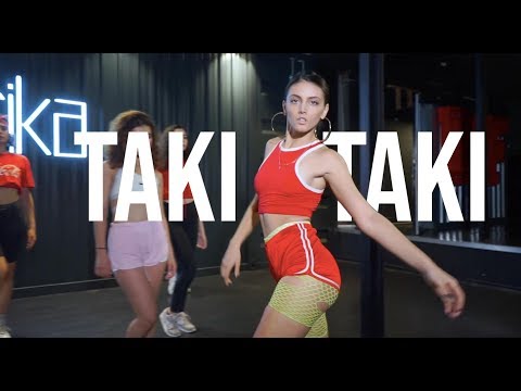 TAKI TAKI - DJ Snake, Cardi B, Ozuna & Selena Gomez Dance | Julie Gabriela Choreography