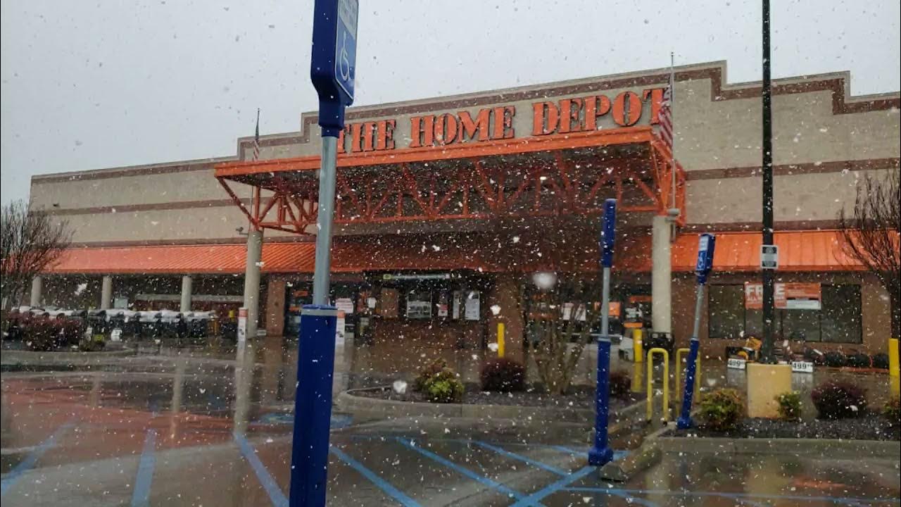 snowing in Fayetteville Arkansas, its april 20, 2021. YouTube