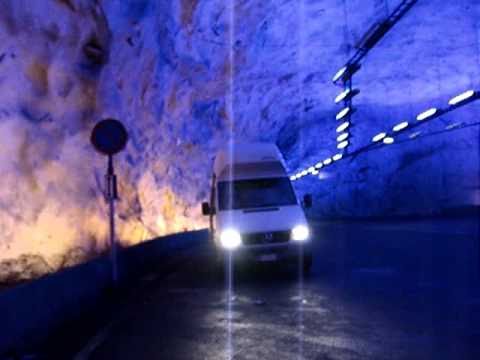 Video: Il tunnel stradale più lungo del mondo
