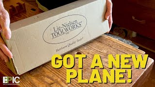 Unboxing a New LieNielsen Plane