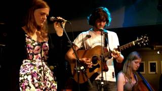 Louise Donker -- Delicate