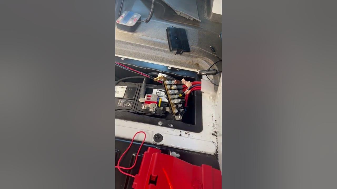 Coach Batteries not charging while engine running, but charging while