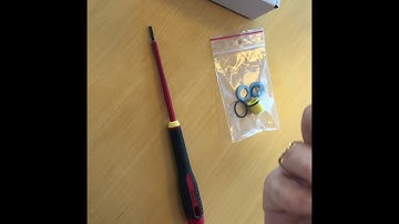 How to change a FLOWFIX® in a BROEN-LAB hand-held eye shower