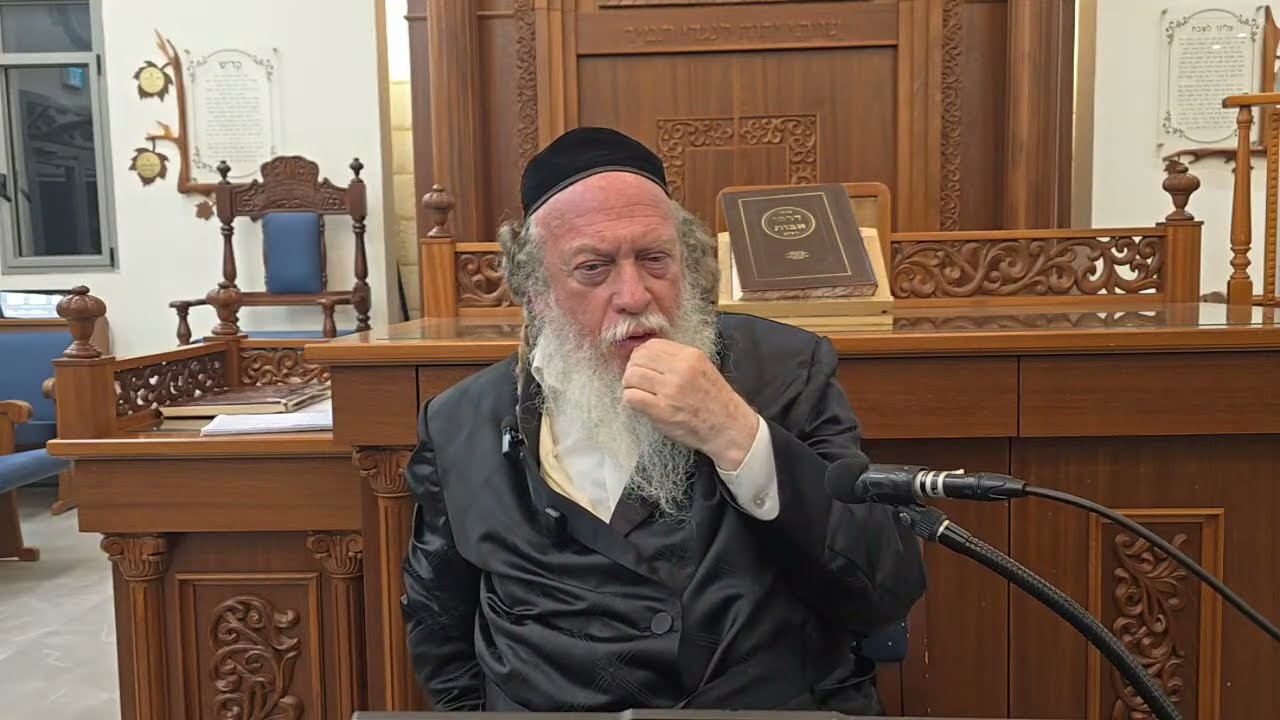 השינויים בכלי, ולא באור. קציר שער היכל המלך עמ ע