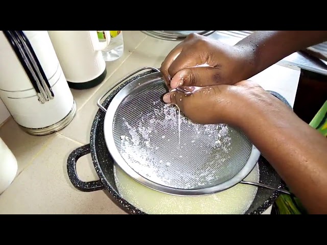 Jinsi ya kutengeneza cheese nyumbani / How to make Mozzarella cheese at home (without Rennet) class=