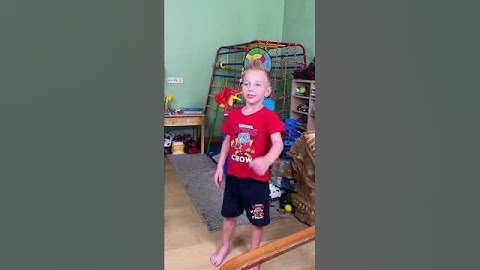 Leo Tested The Physical Fitness Of Parents Through A Competition😊😀