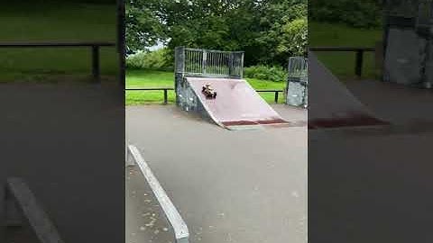 Ftx dr8 - #senditoffroad_Rc - 1/8 Rc car doing jumps - 6s lipo - electric power ⚡️