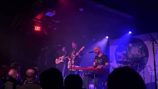 Famous Coma Cinema - Her Sinking Sun (Live in Chicago) Wealth