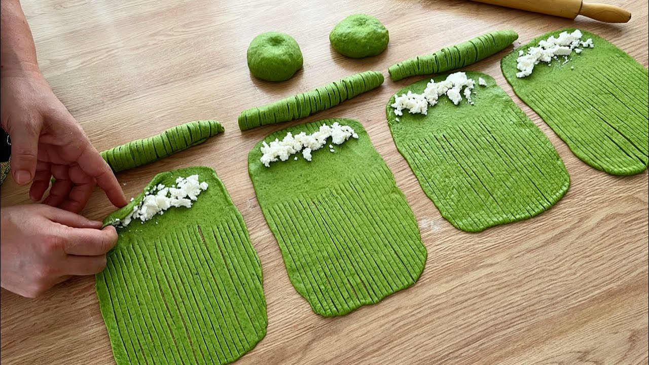 Bu Kadar Güzel Olacağını Bende Tahmin Etmemiştim 😍 Bayıla Bayıla Yedik👌🏼Ispanaklı Çörek ✅