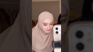 Inara Rusli Saat Live Jualan Di Tiktok