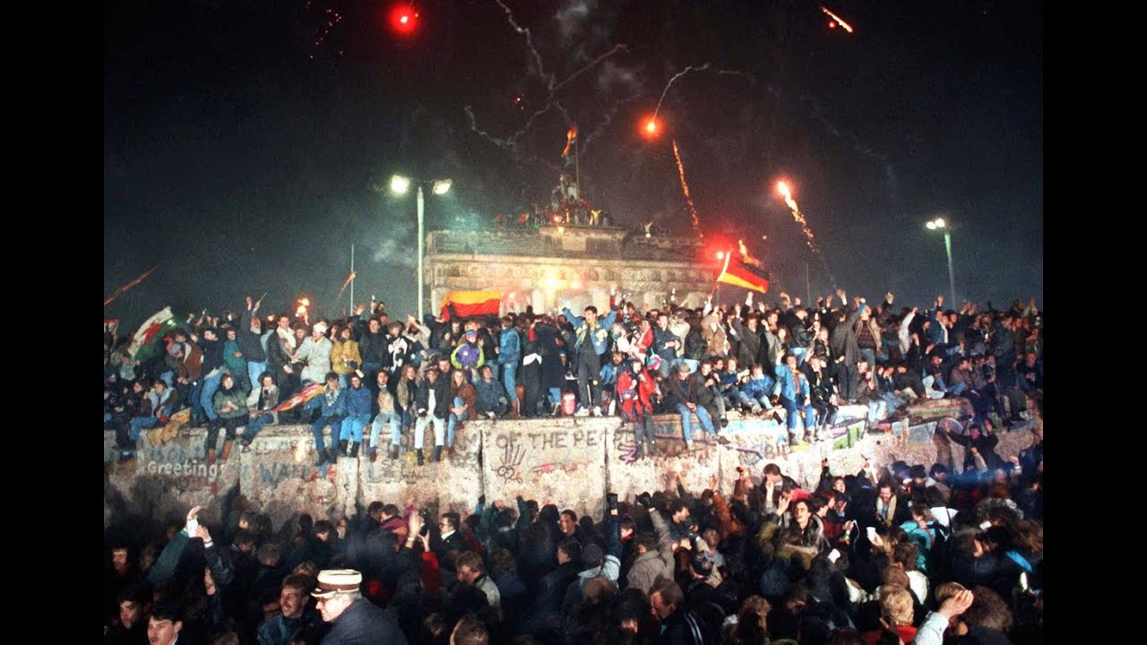 Chute Du Mur De Berlin Le 9 Novembre 1989 Jour J Dossier Special 30 Ans Youtube