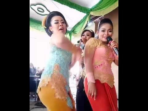 NIA JOVANKA,RITA RATU TAWON,NOVI ANANDA,  NEW