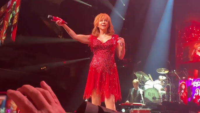 Reba McEntire Fancy live - YouTube