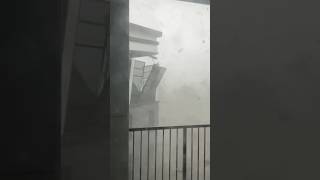 TORNADO IN SAINT LOUIS! Stay safe🩷