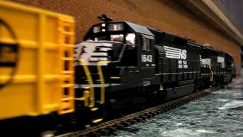 HO ATLAS Dash 8-40CW NS and Doppler efect