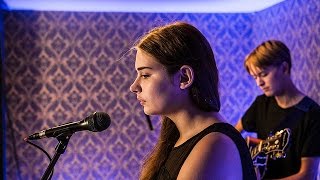 Coals - Shattered Mirrors (Live on KEXP) Resimi