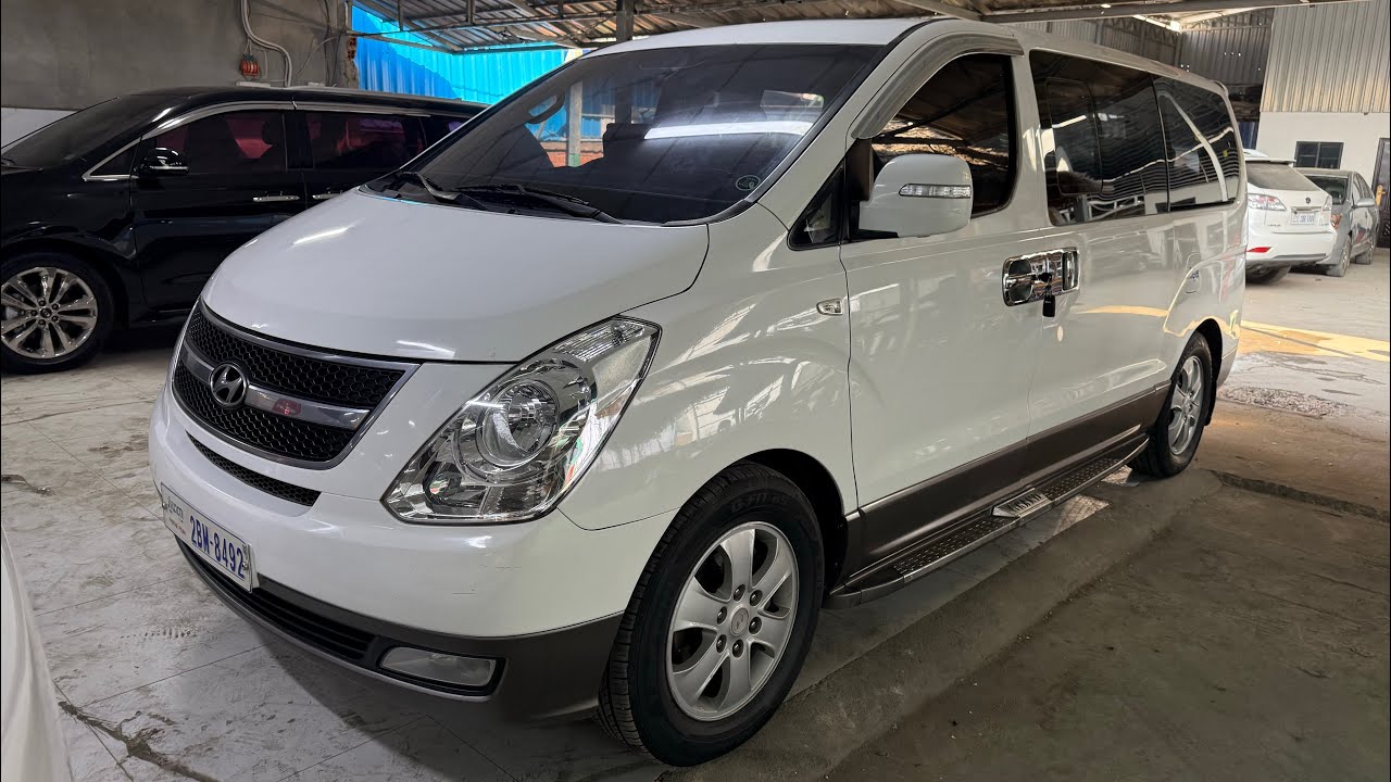 Starex hvx 08ក្នុងលឿងដំបូលបេីកហ្វូលអប់សិនម្ចាស់ទី1គត់/$13,xxx/te070969098/095944436/0972822001