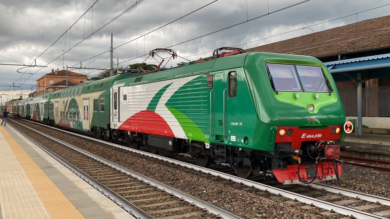 TRENI PASSEGGERI VELOCI e merci in transito alla stazione di IMOLA!