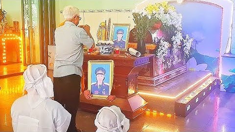 Tang lễ bà (võ thị Dung)con gái khóc ngật ,tại hoa viên Nghĩa trang BD.