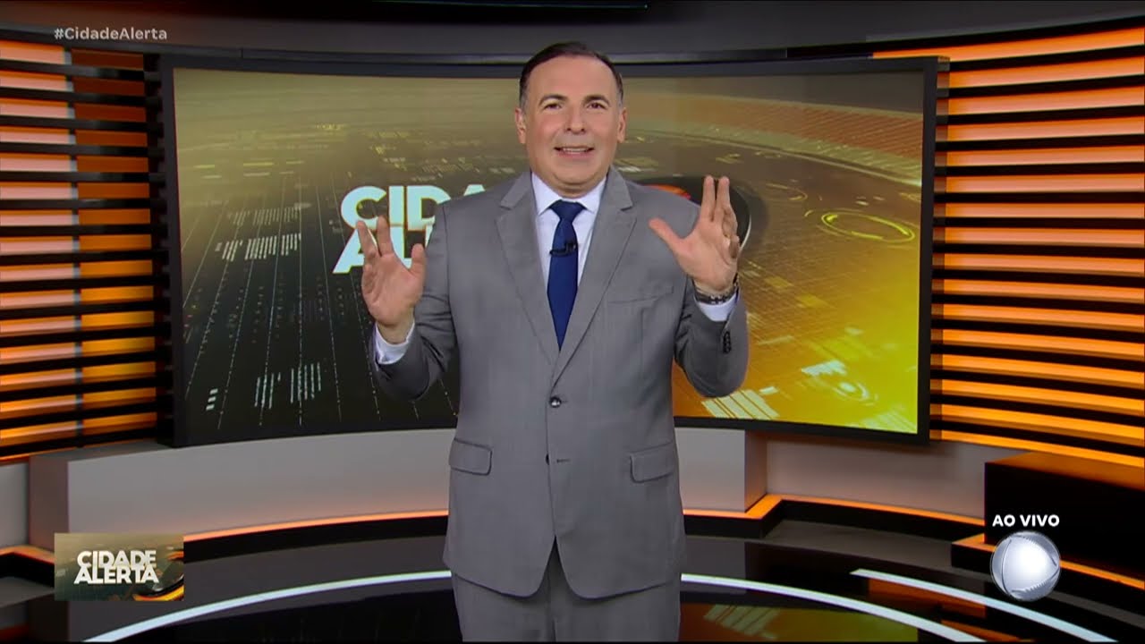 Mulher incendeia casa de campo da família após ex marido levar nova companheira ao local