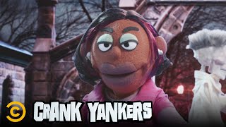 Wanda Sykes Prank Calls A Psychic As Gladys - Crank Yankers