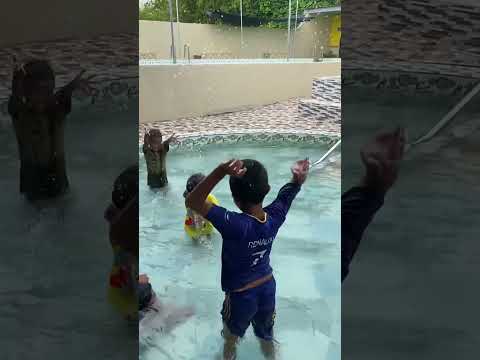 Video: 14 Kolam Renang Indoor untuk Pengalaman Berenang yang Menyenangkan