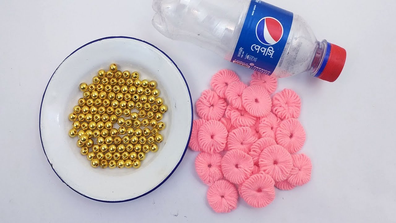 Woolen Showpiece Making With Plastic Bottle Woolen Craft Idea