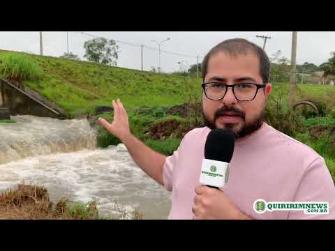 Espuma em córrego próximo ao mirante Pôr do Sol chama a atenção em Quiririm