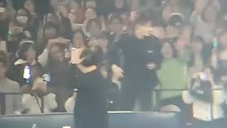 191204 Jungkook Running Towards Army To Say Goodbye In Mama Awards 2019.