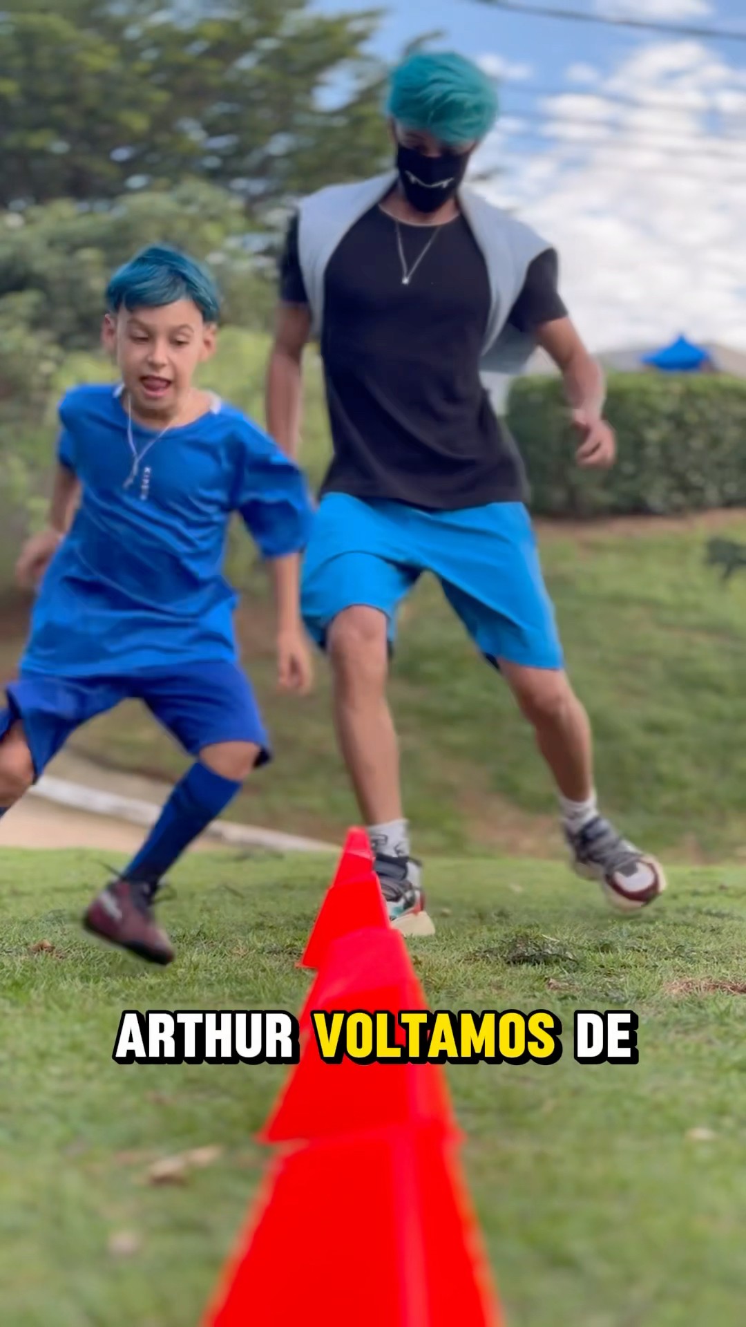 Voltamos pro futebol