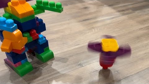 ASMR Toys - Mecha Robot with Two Spinning Tops (A Mega Bloks First Builders Creation)