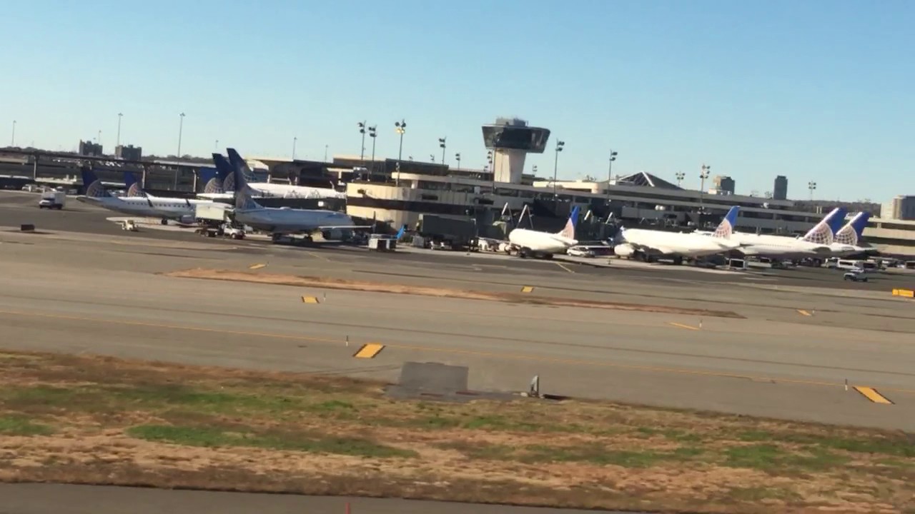 United Airlines 1095 Newark - Lima