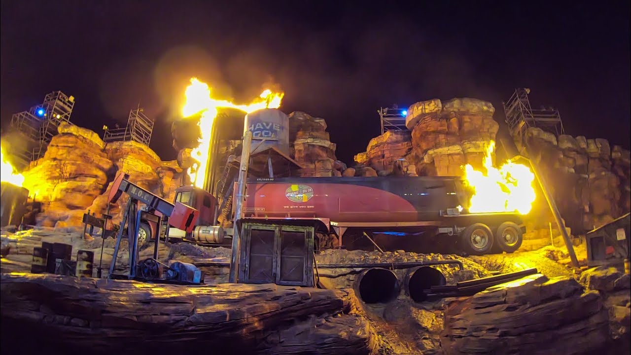 [4K] Studio Tram Tour by Night - Last Operating Day - Disneyland Paris