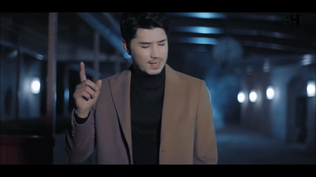 Teleboshlovchi Olga Buzova qanday sikiladi (video)