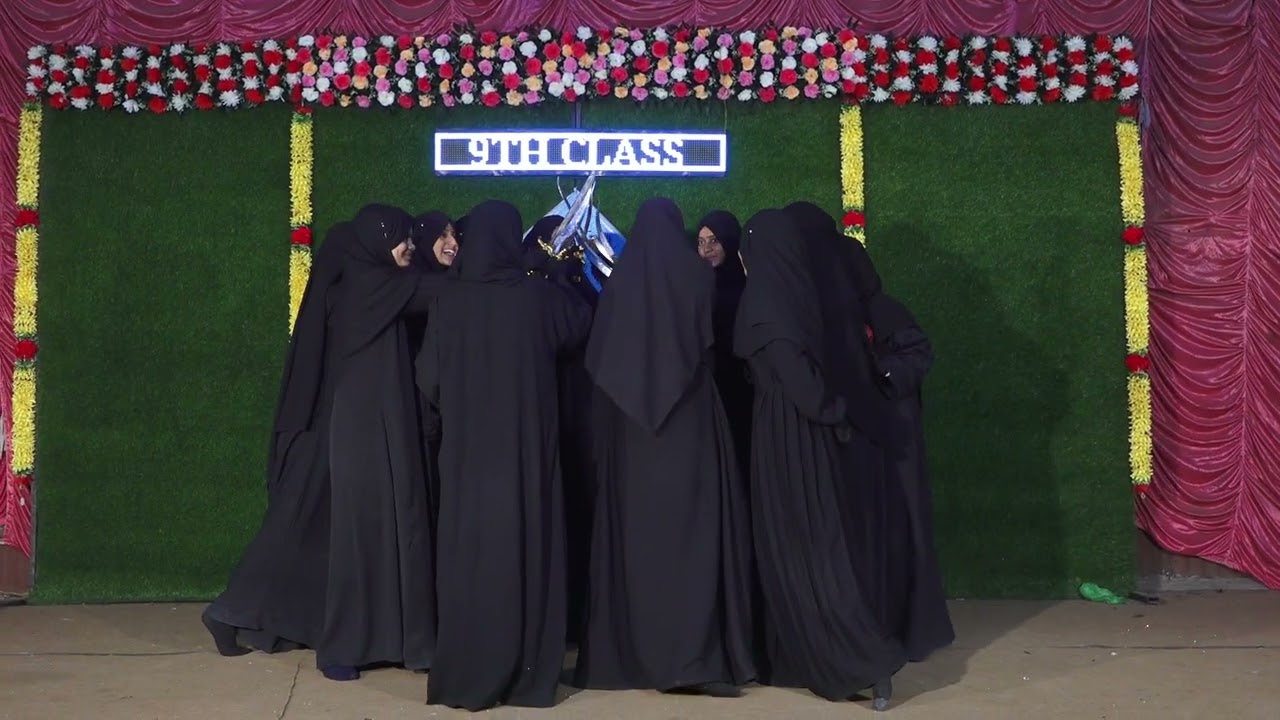 10TH ANNUAL DAY ALFALAH INTERNATIONAL SCHOOL  9TH CLASS KIDS PERFRAZIORM ON TUJH SE RAZI HAI KHUDA