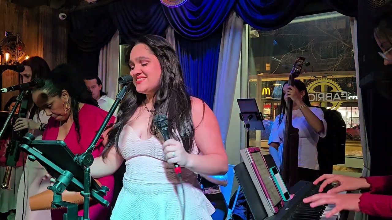 Kristalis Sotomayor's band Kristalis Y Las Nenas Del Swing featuring singer Magaly Nunez 