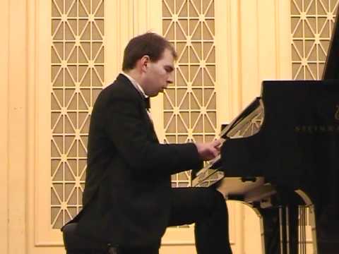 Andrei Korobeinikov performsBeethoven Sonata 14