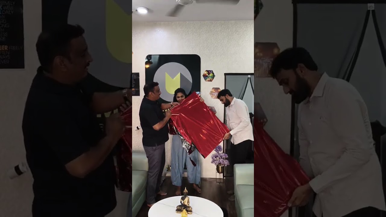 #biggboss #divvy #papped #filmnagar #umedia #office #fans #tollywood #actresses #love #photography