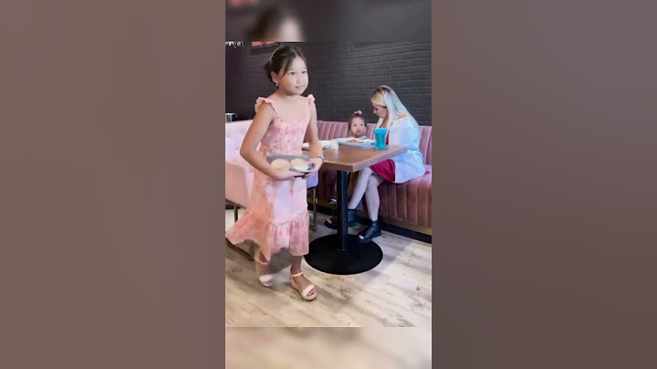 Sharing is Caring 🍔❤️ A Little Girl's Kindness # shorts # shorts