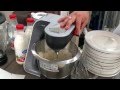 Приготовление крутого теста с кухонной машиной Bosch MUM5 (серия HomeProfessional) с насадкой «крюк»