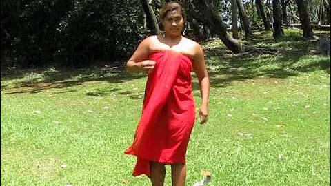 How To Tie A Sarong In Three Simple Ways