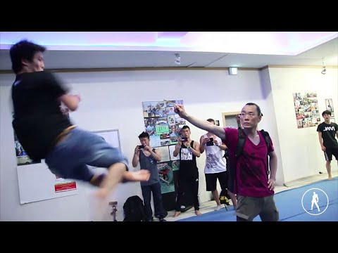 AMAZING ACCURACY! Cheat 1080 Kick On Paddle Pop Stick | RedBull Kick It Winner KICK GUN Ingun Yoo