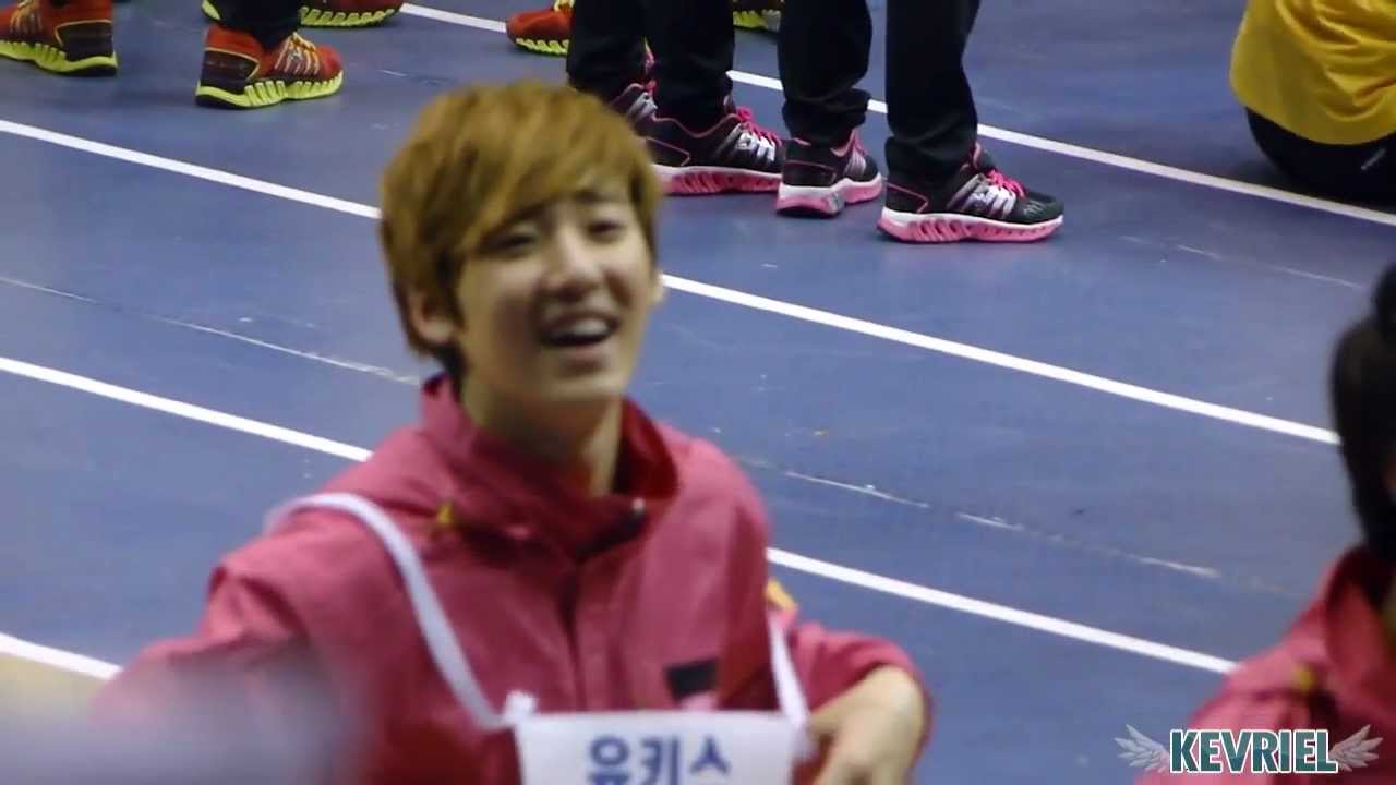 [FANCAM] 120108 MBC 아이돌육상선수권대회_ 녹화중 (유키스 케빈/ukiss kevin)