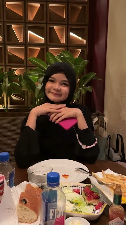 there's something that makes me nervous #shortvideo #imgetlose #nabila #salting #cewek