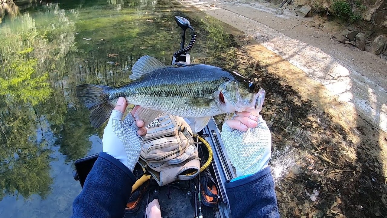 Finally A Kayak Fishing Video 1st Time At Lake Jocassee YouTube