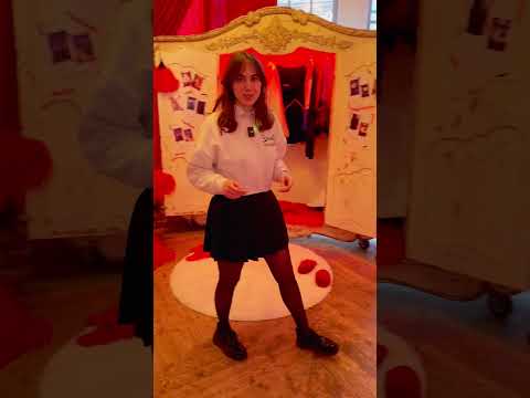 Всегда мечтала иметь хорошую растяжку, но с фигурным катанием не задалось - ну штош смотри #izmetro