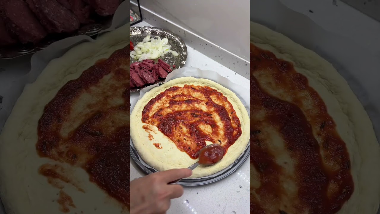 Pizza tarifi abone olup videomu beğenirseniz sevinirim😍#yemektarifleri #keşfet Pizza tarifi abone olup videomu beğenirseniz sevinirim😍#yemektarifleri #keşfet