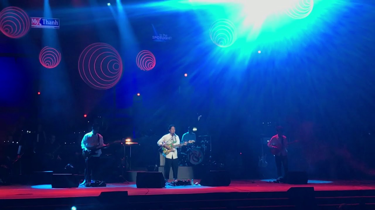 Quan điểm - Ngọt In the Spotlight 2018 - YouTube