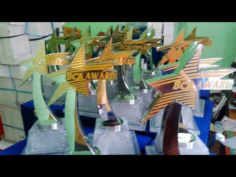 Plakat Trophy BCA, Plakat Award BCA, Plakat  Fiber BCA, Plakat Timah BCA
